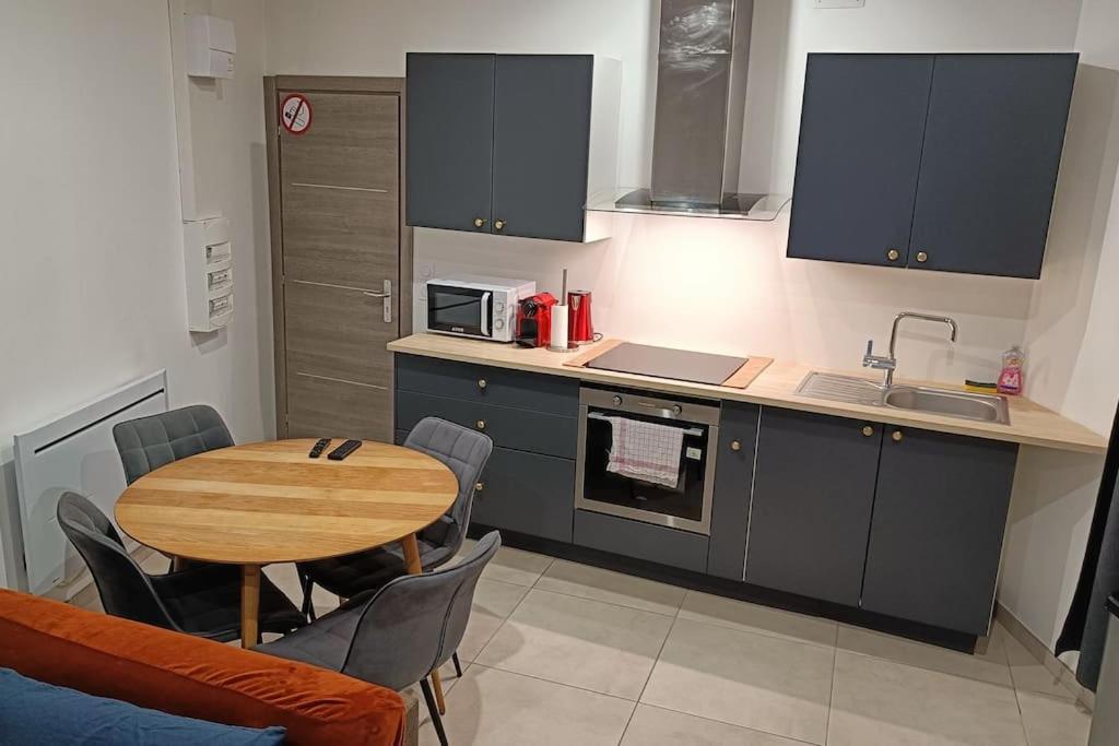 Appartement Confort Equipe Au Coeur De 베지에 외부 사진