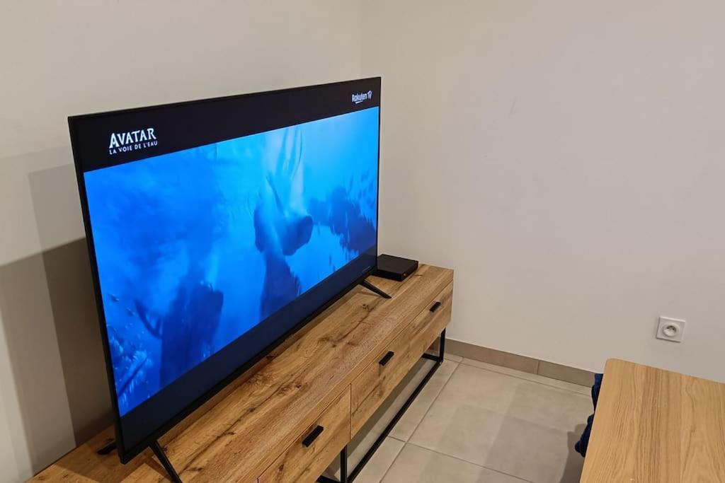 Appartement Confort Equipe Au Coeur De 베지에 외부 사진