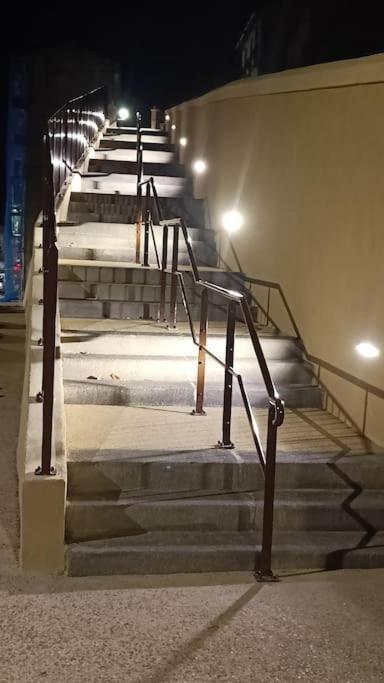 Appartement Confort Equipe Au Coeur De 베지에 외부 사진